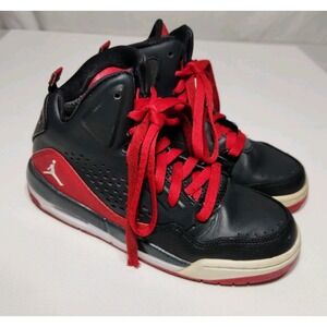 Nike Air Jordan Flight Youth Size 4Y Red/Black Basketball Sneakers 629942-012‎